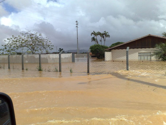 Enchente em Itajaí (Foto de :Hugo Maori)